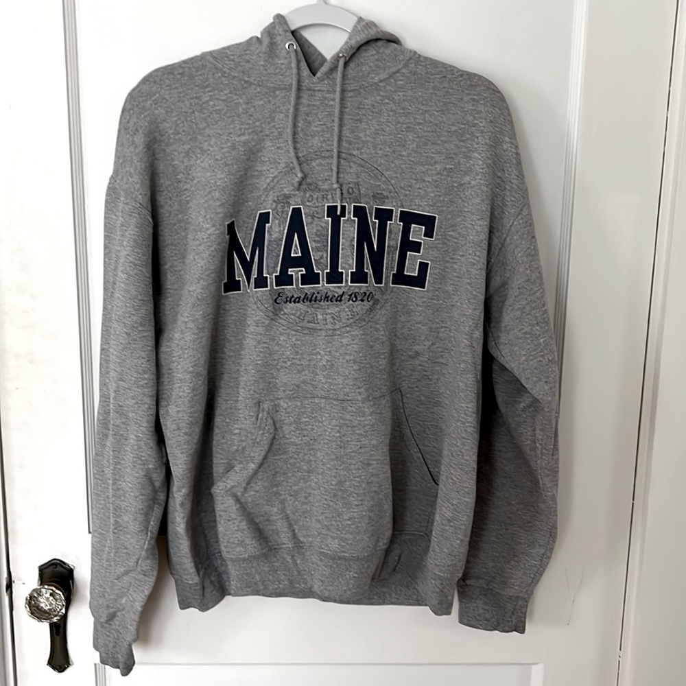 Maine sweatshirt